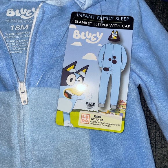 BLUEY Disney Pajamas Baby Boy Girl Size 18 Months One Piece Sleeper - Picture 4 of 6
